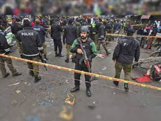 पाकिस्तान में पुलिस स्टेशन पर हमला, 10 की मौत