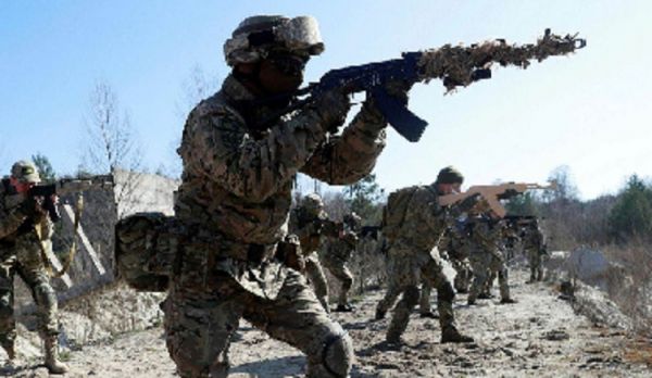 यूक्रेन ने बाखमुत के प्रमुख आपूर्ति मार्ग से रूस के सैनिकों को खदेड़ा