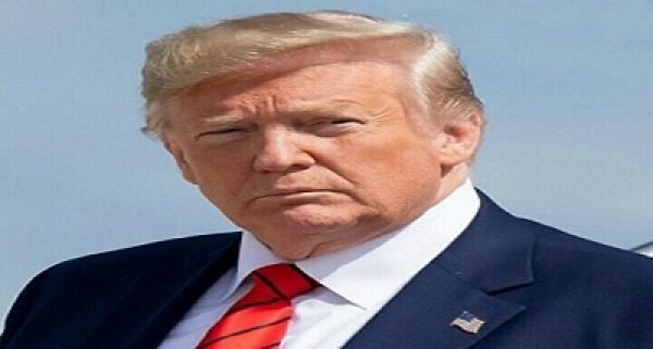 गोपनीय दस्तावेजों को रखने के मामले में अमरीका के पूर्व राष्ट्रपति डोनाल्ड ट्रंप को 37 मामलों में आरोपी बनाया गया