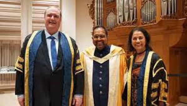 गायक-संगीतकार शंकर महादेवन को बर्मिंघम सिटी यूनिवर्सिटी मानद उपाधि