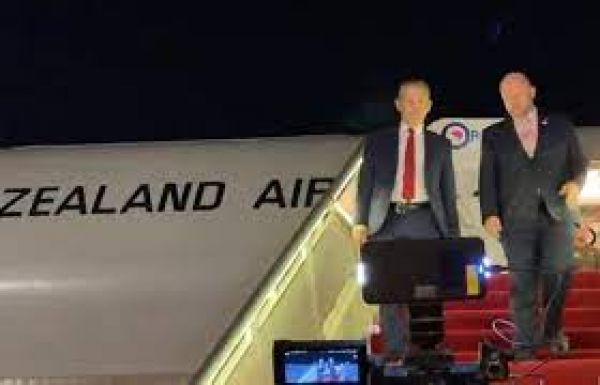चीन दौरे पर न्यूजीलैंड के प्रधानमंत्री बैकअप के लिए ले गए दूसरा विमान, अब हो रही आलोचना