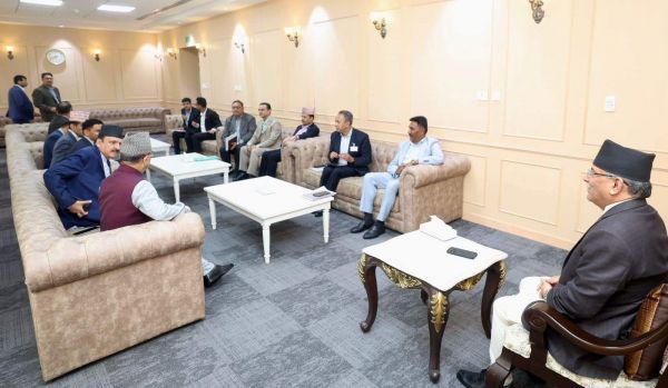 नेपाल में संसद को सुचारू करने के लिए सरकार नेकपा एमाले से करेगी संवाद