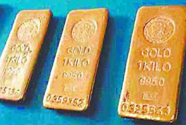 नेपाल में सोने की तस्करी में गिरफ्तार चीन के दो नागरिकों के पास मिला भारत का आधार कार्ड