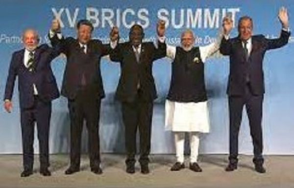 ब्रिक्स के मंच पर गांधी को याद कर मोदी ने कहा, बापू ने रखी एकता व सद्भाव की मजबूत नींव