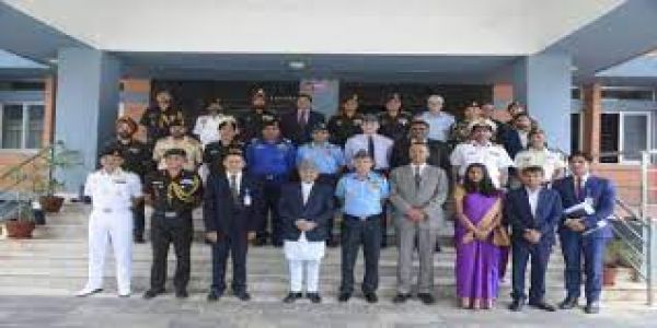 भारत के डिफेंस कॉलेज का प्रतिनिधमंडल नेपाल भ्रमण पर, रक्षा मंत्री, प्रधान सेनापति से की भेंट
