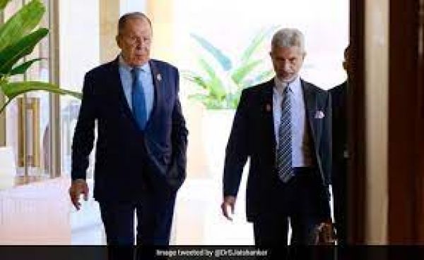 इंडोनेशिया में रूस के विदेश मंत्री लावरोव से मिले जयशंकर