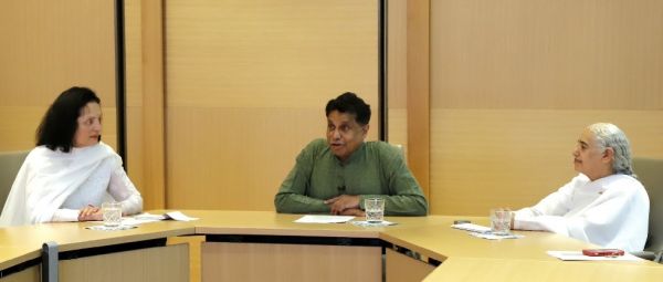 महात्मा गांधी के शांति संदेश के मार्ग पर प्रधानमंत्री मोदीः रुचिरा कंबोज