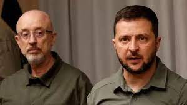 यूक्रेन में  छह उप रक्षा मंत्रियों  समेत  कई वरिष्ठ अधिकारी भी  हटाया गया 