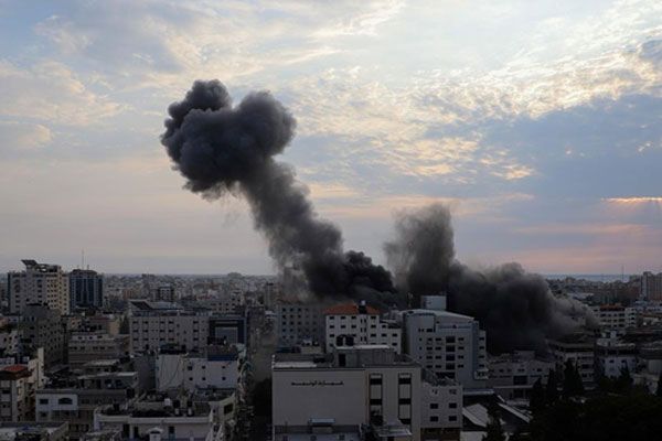  इजराइल के करीब पहुंच रहे अमेरिकी युद्धपोत