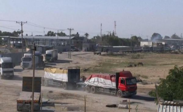 हमास ने बंधकों का एक और जत्था किया रिहा, 14 इजराइली और 3 विदेशी बंधकों को रेडक्रॉस को सौंपा