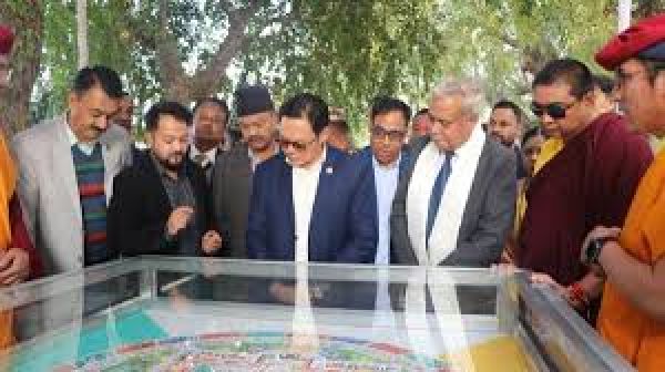 चीन से 450 करोड़ में खरीदे गए 5 छोटे विमानों को 190 करोड़ घाटे के बाद बेचने का फैसला