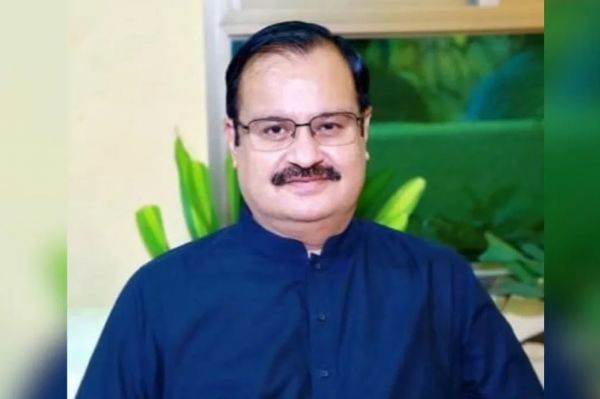 पाकिस्तान में पीपीपी के हिंदू नेता महेश मलानी चुनाव जीते