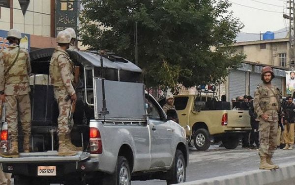 पाकिस्तान के नौसैनिक अड्डे पर आतंकी हमला