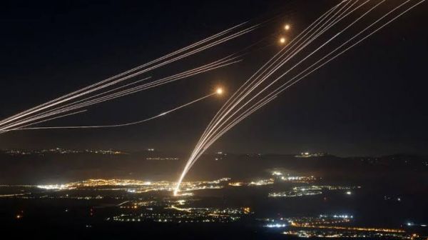 हिज्बुल्लाह ने दागी 50 मिसाइलें, इजराइल ने सभी को नाकाम किया