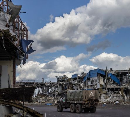 रूस की यूक्रेन पर हमला कर कुर्स्क पर नियंत्रण की तैयारी   