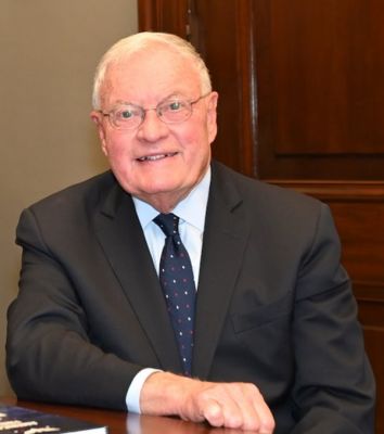 अमेरिका के नवनिर्वाचित राष्ट्रपति डोनाल्ड ट्रम्प ने सेवानिवृत्त जनरल कीथ केलॉग को यूक्रेन और रूस के लिए विशेष दूत के रूप में नामित किया