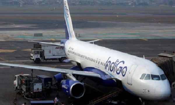 नई दिल्ली से जेद्दा जा रहे इंडिगो के विमान की कराची में मेडिकल इमरजेंसी के कारण करानी पड़ी लैंडिंग