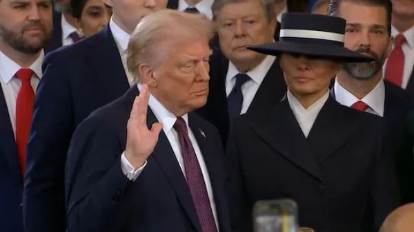 अमेरिका में फिर आया ट्रंप युग