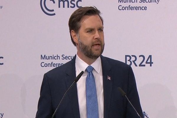 अमेरिकी उपराष्ट्रपति जेडी वेंस ने जर्मनी में आयोजित 61वें म्यूनिख सुरक्षा सम्मेलन में यूरोप में अवैध प्रवासन को रोकने के लिए कदम उठाने की अपील की