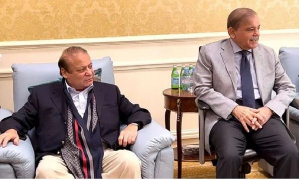  पाकिस्तान के प्रधानमंत्री शहबाज शरीफ चिकित्सा जांच कराने लंदन पहुंचे