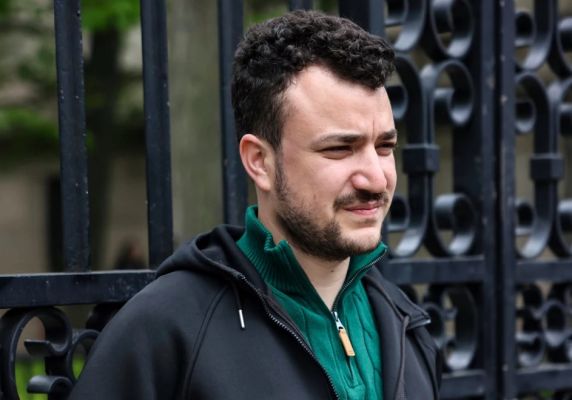  कोलंबिया विश्वविद्यालय के छात्र महमूद खलील को बिना वारंट हिरासत में लेने का खुलासा, कानूनी विवाद गहराया