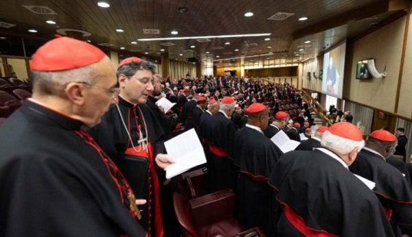  वेटिकन में हलचल तेज, नए पोप के चयन की प्रक्रिया कल से