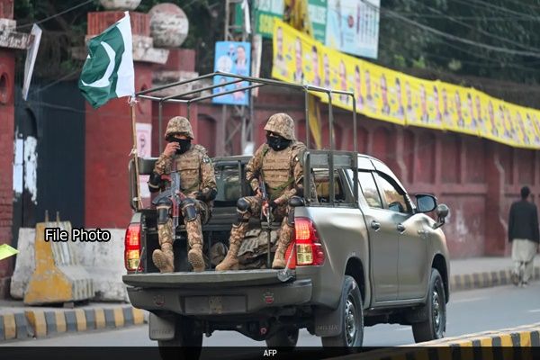 बलूचिस्तान प्रांत में 7 पाकिस्तानी अर्धसैनिक जवान मारे गए, 5 घायल