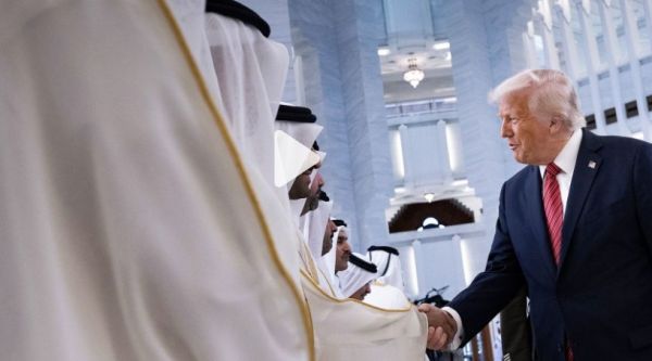 मध्य पूर्व यात्रा ने ट्रंप को 'बदलने' पर मजबूर किया