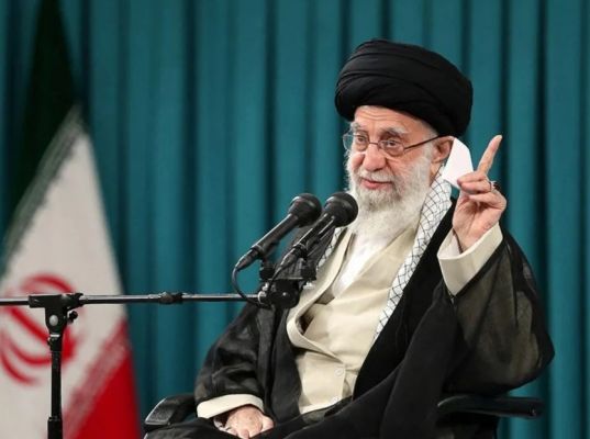  खामेनेई पर ट्रंप की धमकी बेअसर, ईरान के सर्वोच्च नेता का एलान-अब तो युद्ध शुरू हो चुका है