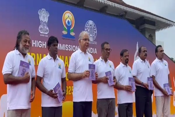  श्रीलंका में 11वां अंतर्राष्ट्रीय योग दिवस धूमधाम से मनाया गया