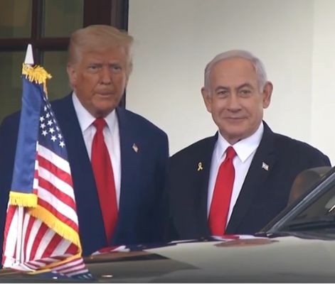 ईरान में नेतृत्व परिवर्तन की संभावना से ट्रंप ने नहीं किया इनकार