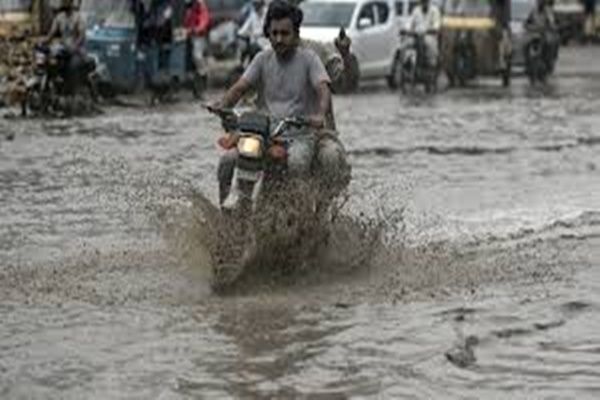  पाकिस्तान में मानसूनी बारिश का कहर: 18 की मौत, 57 घायल