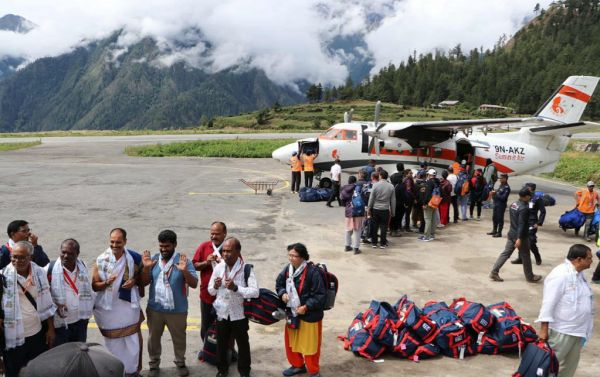 नेपाल के रास्ते कैलाश मानसरोवर जाकर पहले हफ्ते करीब साढ़े पांच सौ श्रद्धालुओं ने किए दर्शन