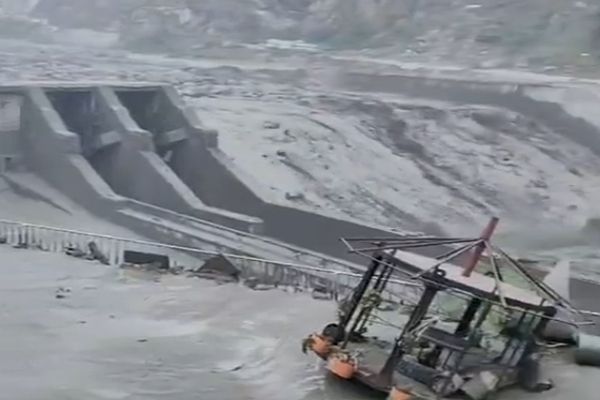 नेपाल: ल्हेंदे नदी में बाढ़ से रसुवा में 9 बचाए गए, 15 अभी भी लापता