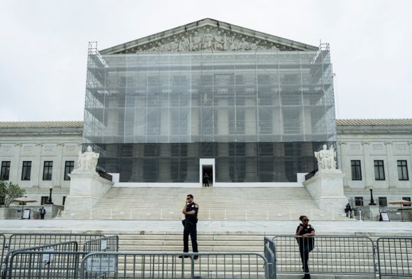 अमेरिका में संघीय कर्मचारियों की छंटनी का रास्ता साफ, सुप्रीम कोर्ट के फैसले से ट्रंप के हाथ खुले