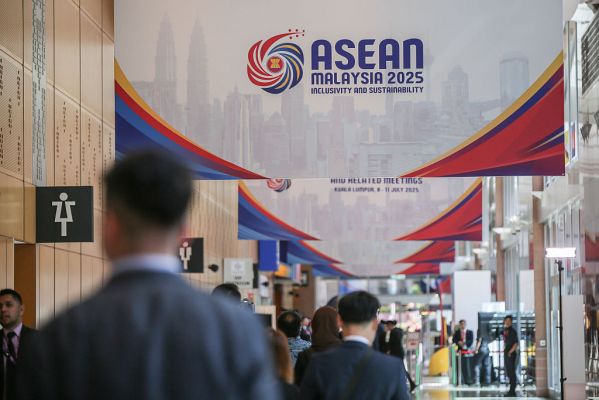 व्यापार तनाव के बीच रूबियो मलेशिया में चीन के वांग यी से मिलेंगे