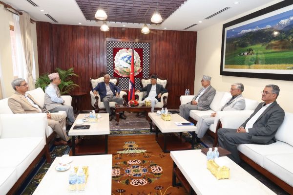 नेपाल की ओली कैबिनेट में फेरबदल की तैयारी