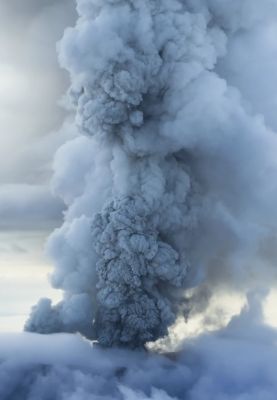 रूस के सुदूर पूर्व में सैकड़ों वर्षों बाद ज्वालामुखी विस्फोट, 8.8 तीव्रता के भूकंप के कुछ दिन बाद फटा क्राशेनीन्निकोव