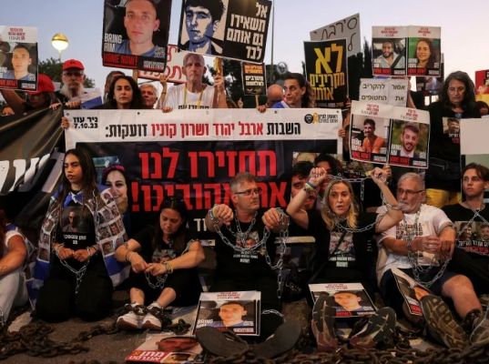 नेतन्याहू की गाजा में पूर्ण कब्जे की योजना के विरोध में इजराइल में प्रदर्शन