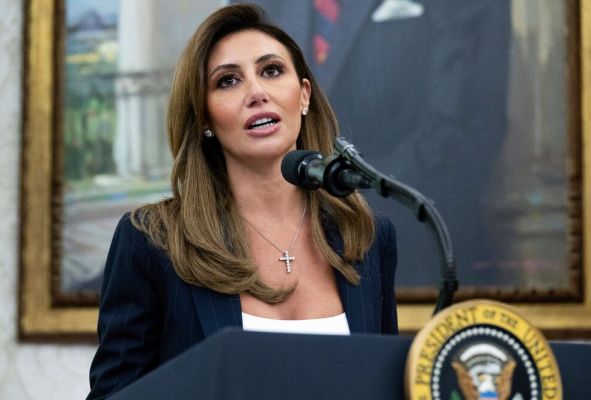 ट्रंप की पूर्व वकील अलीना हब्बा के न्यूजर्सी के अमेरिकी अटॉर्नी के रूप में काम करने पर जज ने उठाया सवाल