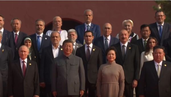 बीजिंग परेड में चीन ने दिखाई सैन्य ताकत, हाइपरसोनिक मिसाइलों और ड्रोन तकनीक का प्रदर्शन