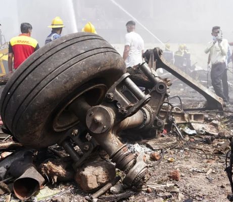 अहमदाबाद विमान हादसे में जान गंवाने वाले चार लोगों के परिवारों ने अमेरिका में हनीवेल इंटरनेशनल कंपनी पर मुकदमा दायर किया