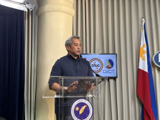  फिलीपींस में भ्रष्टाचार विरोधी प्रदर्शनों के दौरान 216 गिरफ्तार, 89 नाबालिग शामिल