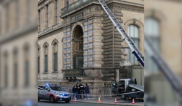 लूवर संग्रहालय से 102 मिलियन डॉलर के मुकुट रत्नों की चोरी के मामले में दो संदिग्ध गिरफ्तार