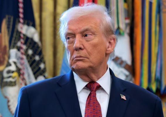  ट्रंप ने वेनेजुएला के तेल टैंकरों की नाकाबंदी का आदेश दिया