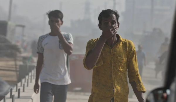  ढाका में हवा की गुणवत्ता खराब , बांग्लादेश की राजधानी दुनिया के सबसे प्रदूषित शहरों में तीसरे स्थान पर