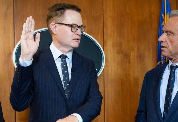  अमेरिका ने मिनेसोटा का चाइल्ड केयर फंड रोका