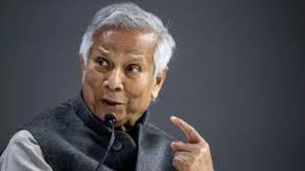 बांग्लादेश की अंतरिम सरकार ने नौकरशाही के सामने घुटने टेकेः टीआईबी