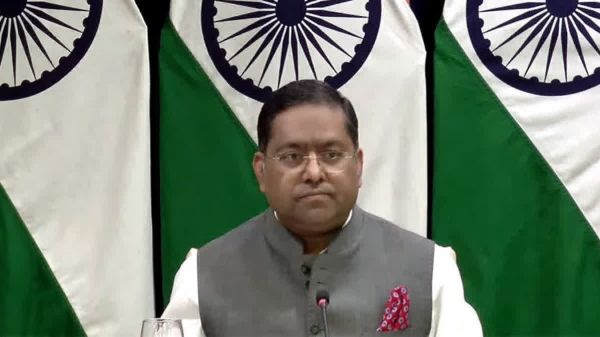 विदेश मंत्री के प्रवक्ता रणधीर जायसवाल ने थाईलैंड में हुई ट्रेन दुर्घटना पर शोक व्यक्त किया।