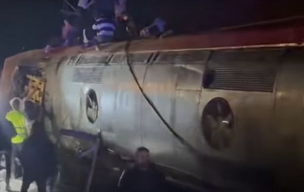 स्पेन में रेल हादसा, 21 की मौत, 30 घायलों की हालत नाजुक